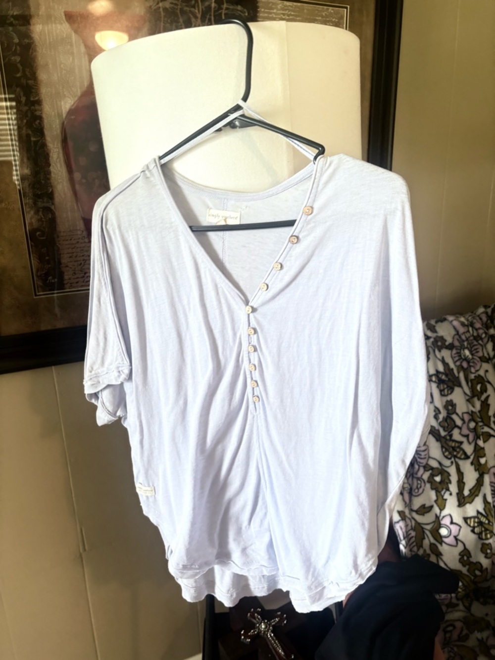 Light lavender Women's Button-Front V-Neck Top